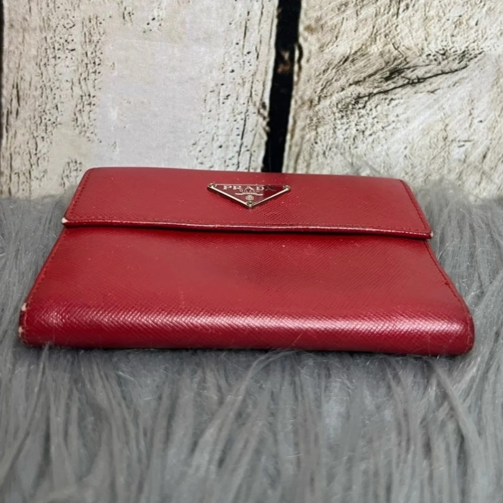 Prada Red Saffiano Metal Leather Logo wallet - Picture 4 of 9